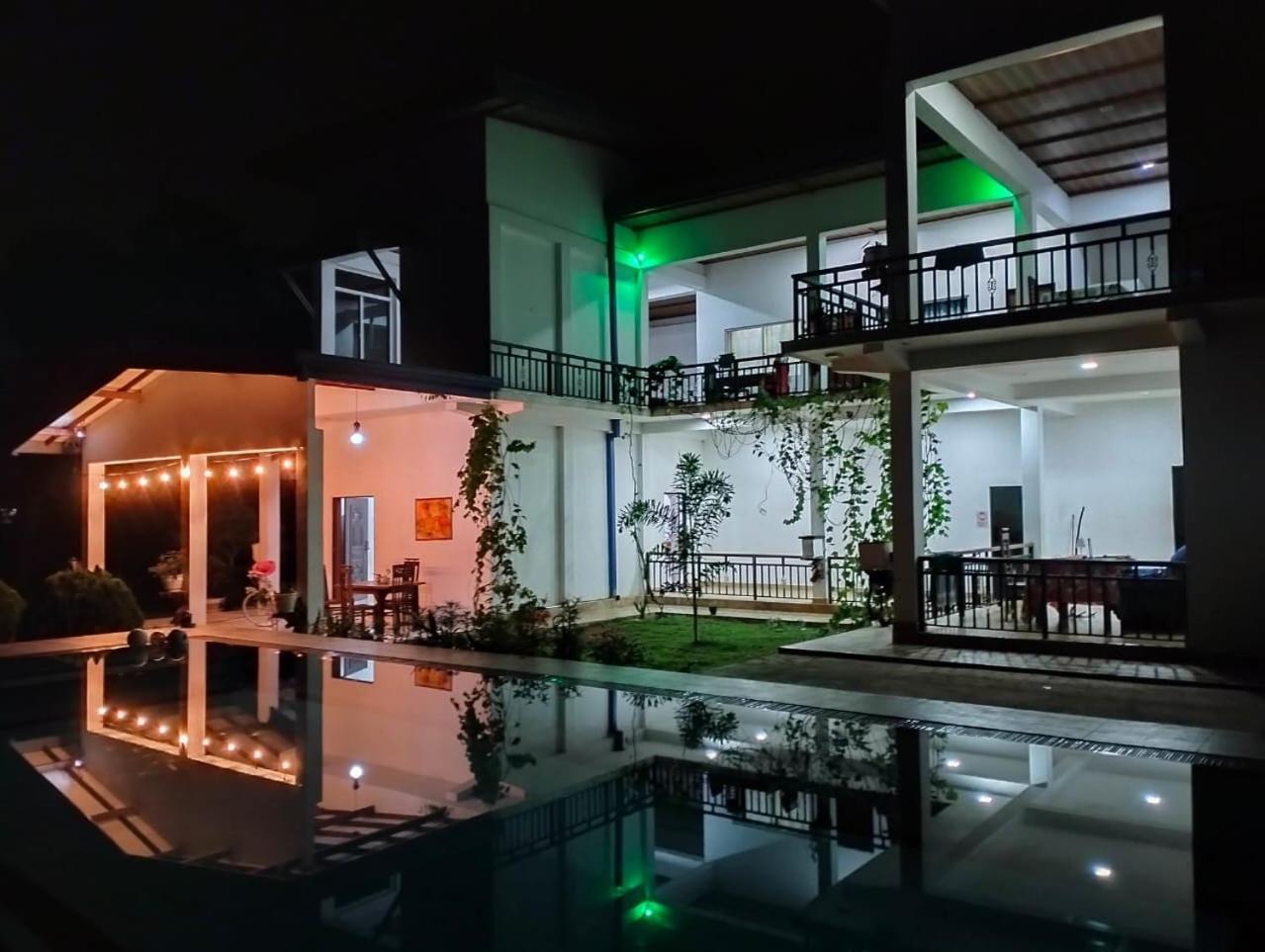 Bungalow Resort - Сігірія Екстер'єр фото